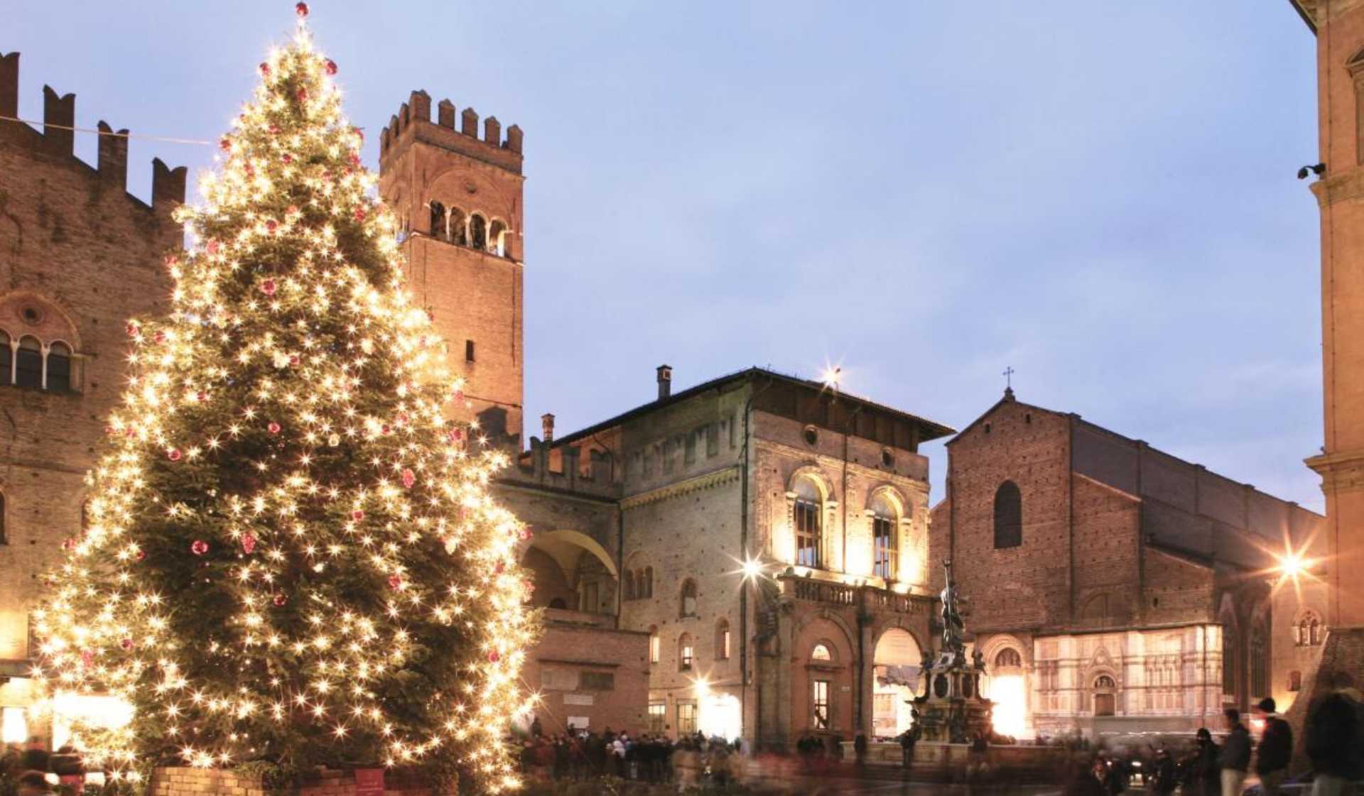 OFFERTE MERCATINI DI NATALE A BOLOGNA: 2 giorni in eccellente hotel centralissimo, da soli 30€! CANCELLAZIONE GRATUITA! - Poracci In Viaggio | Offerte Viaggi Low Cost