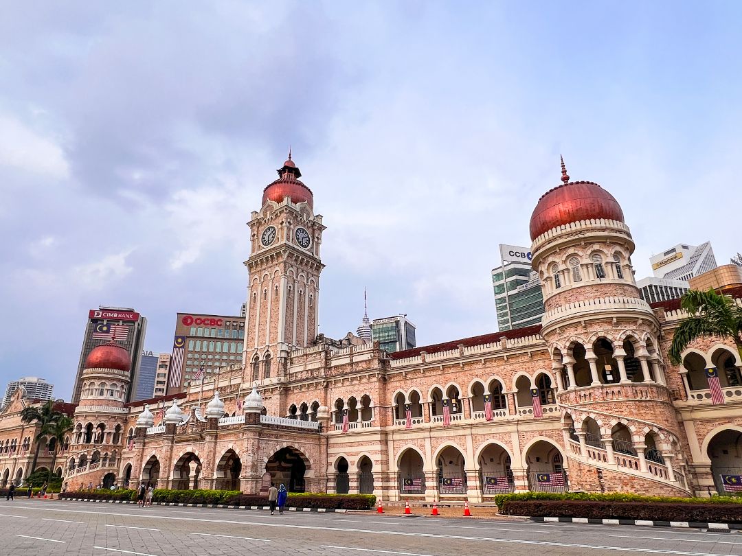 Palazzo del sultano Abdul Samad a Kuala Lumpur credit to @wanderlustabout